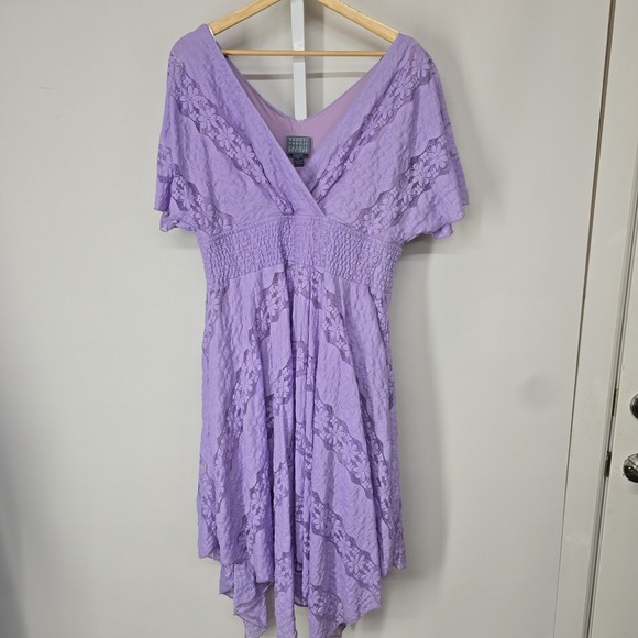 Rabbit Rabbit Rabbit Designs Dresses & Skirts - Rabbit Rabbit Rabbit Designs Lavender Lace Handkerchief Hem Dress‎ Purple Sz 12